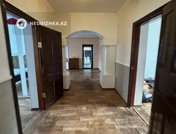 5-комнатный дом, 6 соток, 133 м²