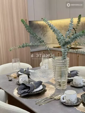 4-комнатная квартира, этаж 7 из 17, 115 м²