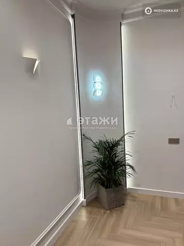 4-комнатная квартира, этаж 7 из 17, 115 м²