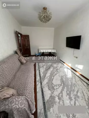 3-комнатная квартира, этаж 1 из 9, 76 м²