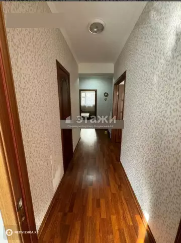 3-комнатная квартира, этаж 1 из 9, 76 м²