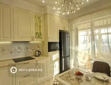 2-комнатная квартира, этаж 15 из 19, 74 м², на длительный срок