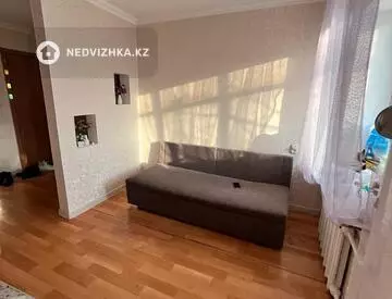 1-комнатная квартира, этаж 4 из 6, 32 м²