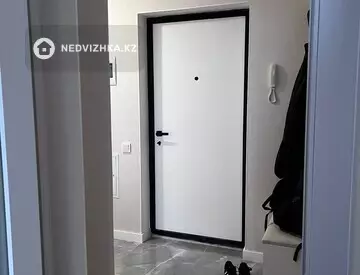 2-комнатная квартира, этаж 4 из 12, 50 м², на длительный срок