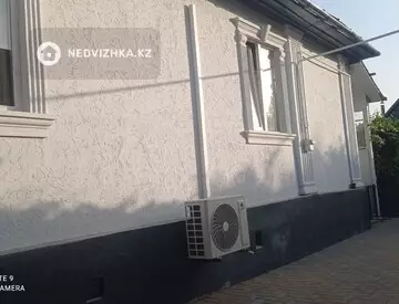 4-комнатная часть дома, 3 соток, 60 м²