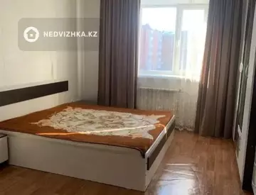 2-комнатная квартира, этаж 3 из 5, 65 м²