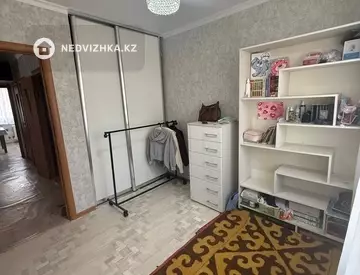 3-комнатная квартира, этаж 3 из 5, 60 м²