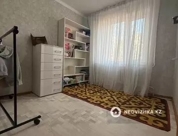 3-комнатная квартира, этаж 3 из 5, 60 м²