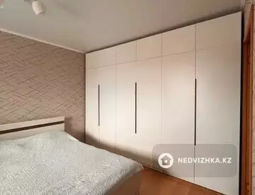 2-комнатная квартира, этаж 9 из 9, 53 м²