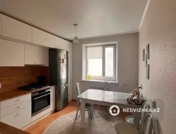 2-комнатная квартира, этаж 9 из 9, 53 м²