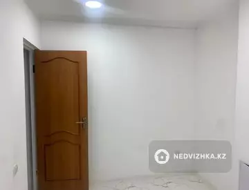 Офис, этаж 1 из 5, В жилом доме, 35 м², На длительный срок