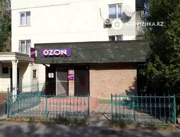 Офисное помещение, этаж 1 из 5, в жилом доме, 35 м², на длительный срок