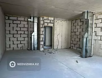 2-комнатная квартира, этаж 1 из 13, 45 м²