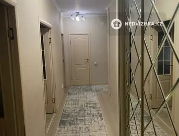 3-комнатная квартира, этаж 7 из 8, 82 м²