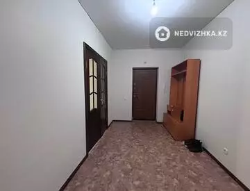 1-комнатная квартира, этаж 1 из 9, 52 м²