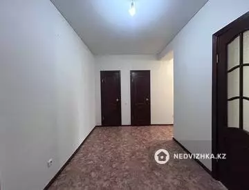 1-комнатная квартира, этаж 1 из 9, 52 м²