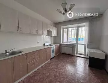 1-комнатная квартира, этаж 1 из 9, 52 м²
