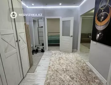 2-комнатная квартира, этаж 3 из 9, 74 м²