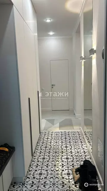 3-комнатная квартира, этаж 4 из 12, 80 м²