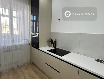 2-комнатная квартира, этаж 9 из 9, 77 м²