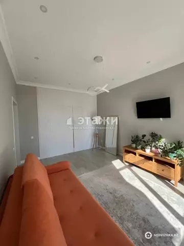 1-комнатная квартира, этаж 8 из 12, 41 м²