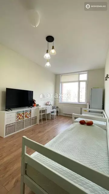 3-комнатная квартира, этаж 4 из 20, 99 м²