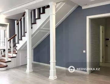 7-комнатный дом, 6 соток, 200 м²