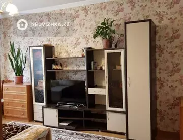 1-комнатная квартира, этаж 5 из 5, 42 м²