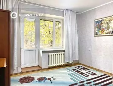 2-комнатная квартира, этаж 2 из 5, 60 м², на длительный срок