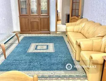 2-комнатная квартира, этаж 2 из 5, 60 м², на длительный срок