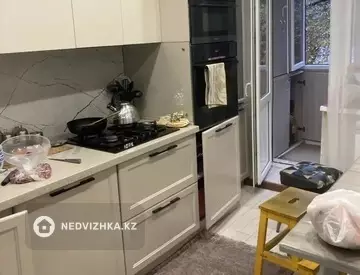 3-комнатная квартира, этаж 2 из 5, 70 м²