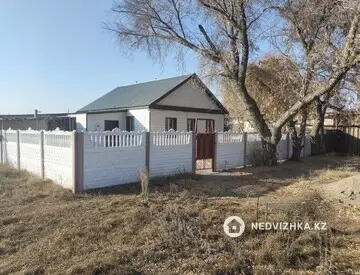 4-комнатный дом, 15 соток, 64 м²