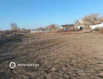 4-комнатный дом, 15 соток, 64 м²