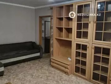 2-комнатная квартира, этаж 2 из 5, 42 м², на длительный срок