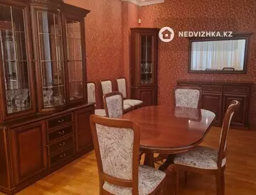 4-комнатная квартира, этаж 2 из 16, 130 м²