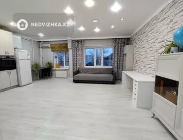 4-комнатная квартира, этаж 2 из 6, 85 м²