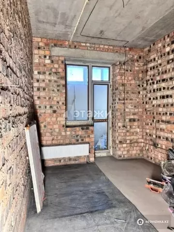 1-комнатная квартира, этаж 2 из 11, 53 м²