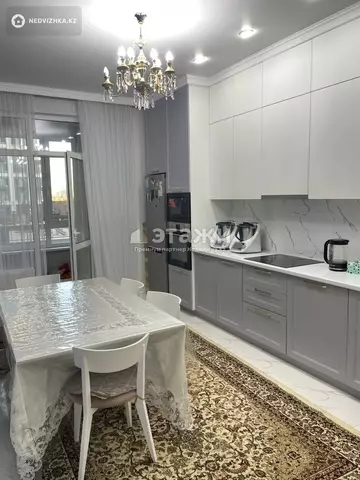4-комнатная квартира, этаж 3 из 14, 133 м²