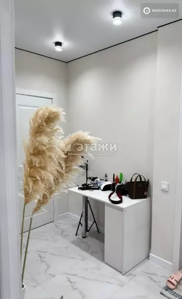 1-комнатная квартира, этаж 2 из 14, 42 м²