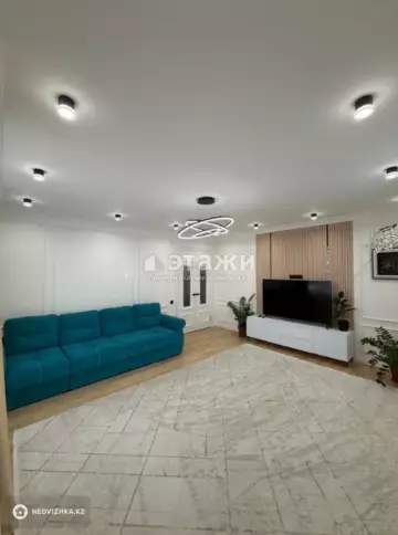 4-комнатная квартира, этаж 7 из 24, 122 м²