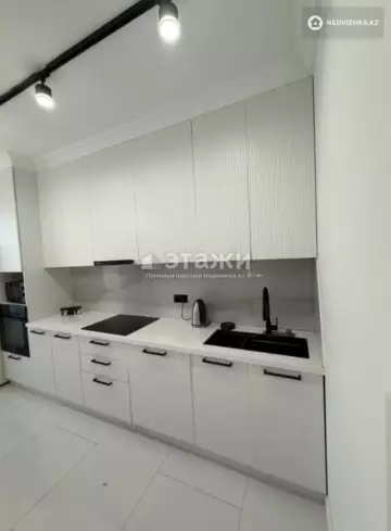 4-комнатная квартира, этаж 7 из 24, 122 м²