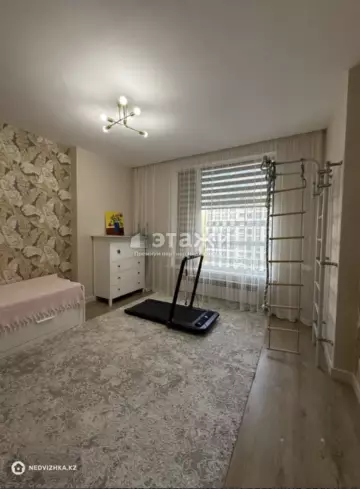4-комнатная квартира, этаж 8 из 12, 120 м²