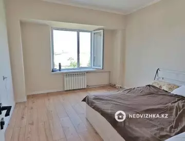 4-комнатная квартира, этаж 5 из 5, 100 м²