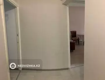 2-комнатная квартира, этаж 1 из 4, 53 м²