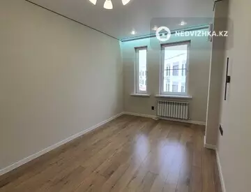2-комнатная квартира, этаж 3 из 3, 60 м²