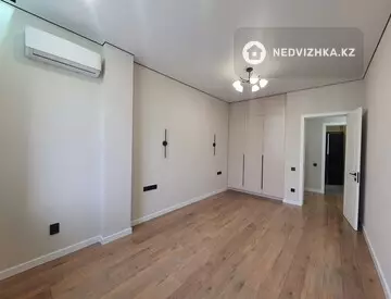 2-комнатная квартира, этаж 3 из 3, 60 м²