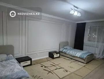 3-комнатная квартира, этаж 2 из 7, 80 м², на длительный срок