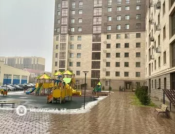 1-комнатная квартира, этаж 2 из 10, 42 м², посуточно