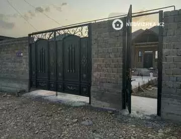 4-комнатный дом, 8 соток, 200 м²