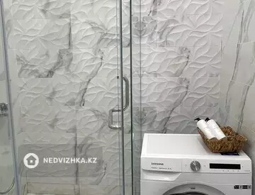 2-комнатная квартира, этаж 7 из 8, 60 м², посуточно